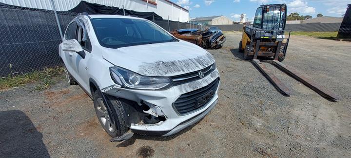 Holden Trax TJ LS 2019 White 1.4L Petrol FWD Auto - LH Headlight TJ878727-LHH
