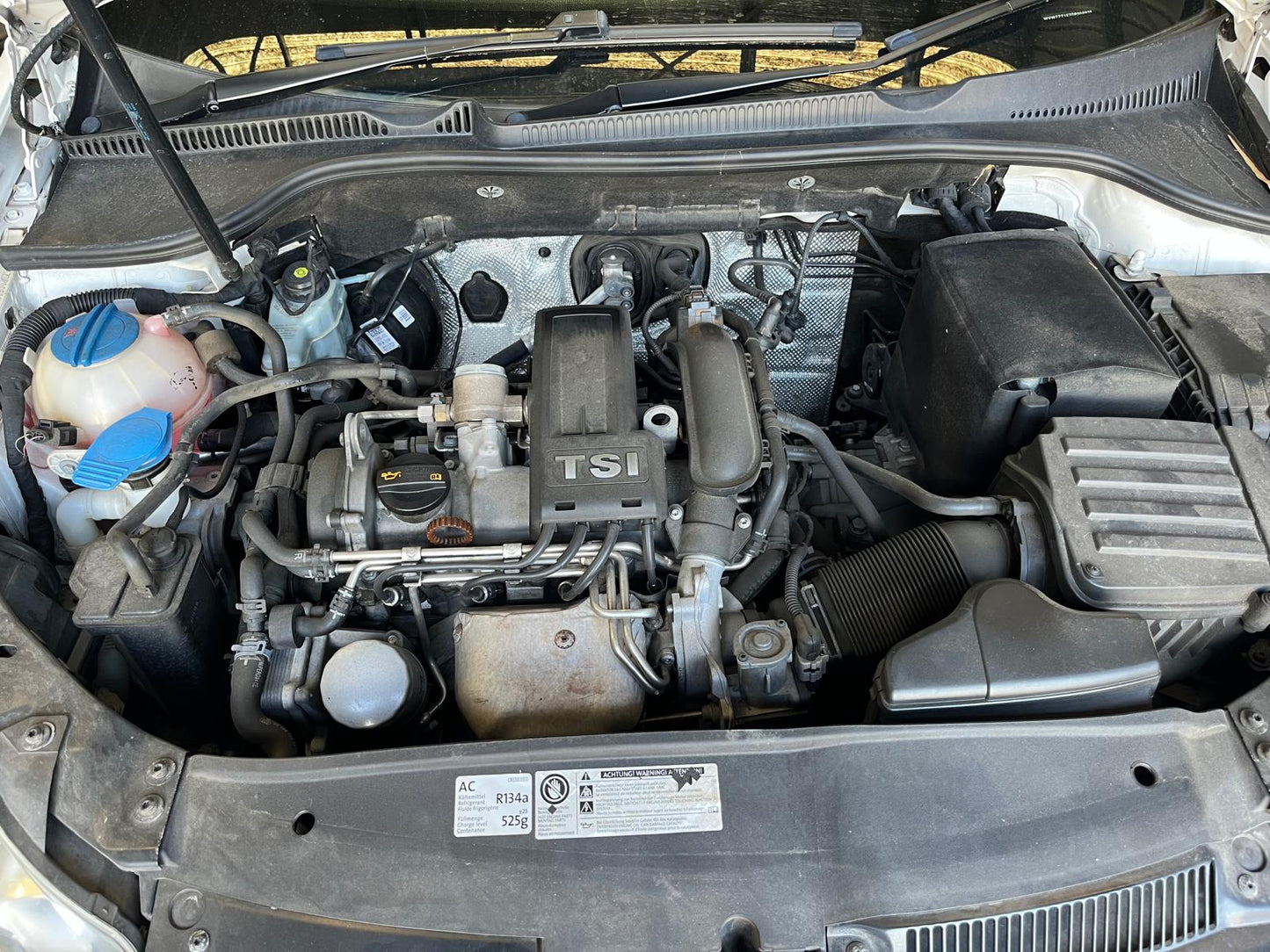 Volkswagen Golf Mk6 2012 White1.2L Petrol Turbo Auto - Engine CBZB MK6-006935-EN