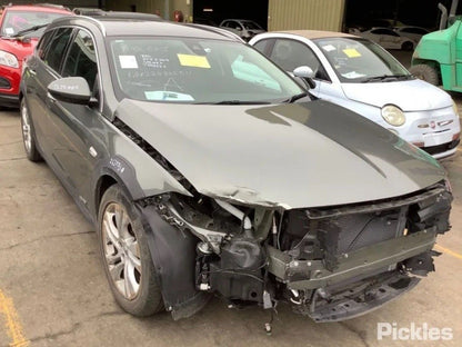 Holden Commodore CALAIS TOURER ZB 3.6L petrol AWD Auto - Ac Compressor 3.6L GM124534-AC