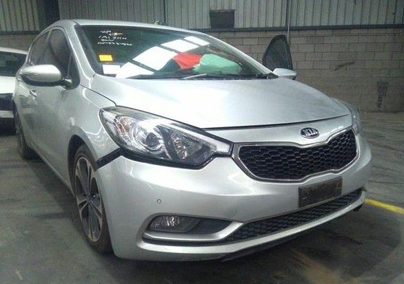 KIA CERATO SLI YD 2013 HATCH 2L PETROL AUTO FWD - AC Compressor 2L YD5122408-AC
