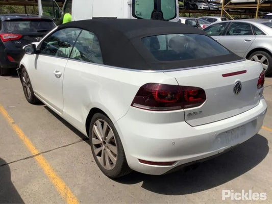 VOLKSWAGEN GOLF Mk6 Convertible 2011 white - Left Front Door - AU-219-VW-2LP-D-A