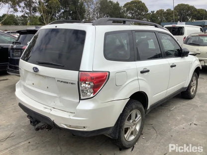 SUBARU FORESTER (SH_) 2.5 AWD (SH9) 2012 white - Glove Box - AU-219-SU-24-I-R