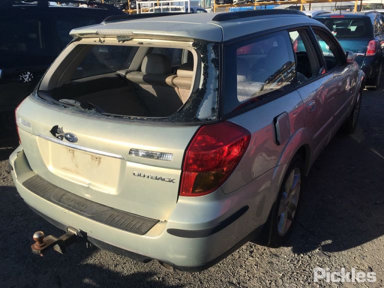 SUBARU OUTBACK BP 2006 green - Left Front Door - AU-219-SU-7LP-D-A