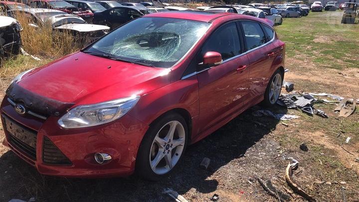 FORD FOCUS LW 2012 red - Right Rear Door - AU-219-FO-10LP-D-D