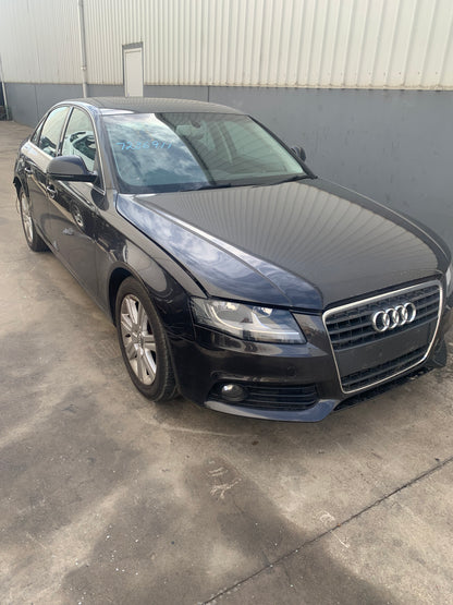 AUDI A4 B8 2008 grey - Left Front Door - AU-219-AU-3LP-D-A
