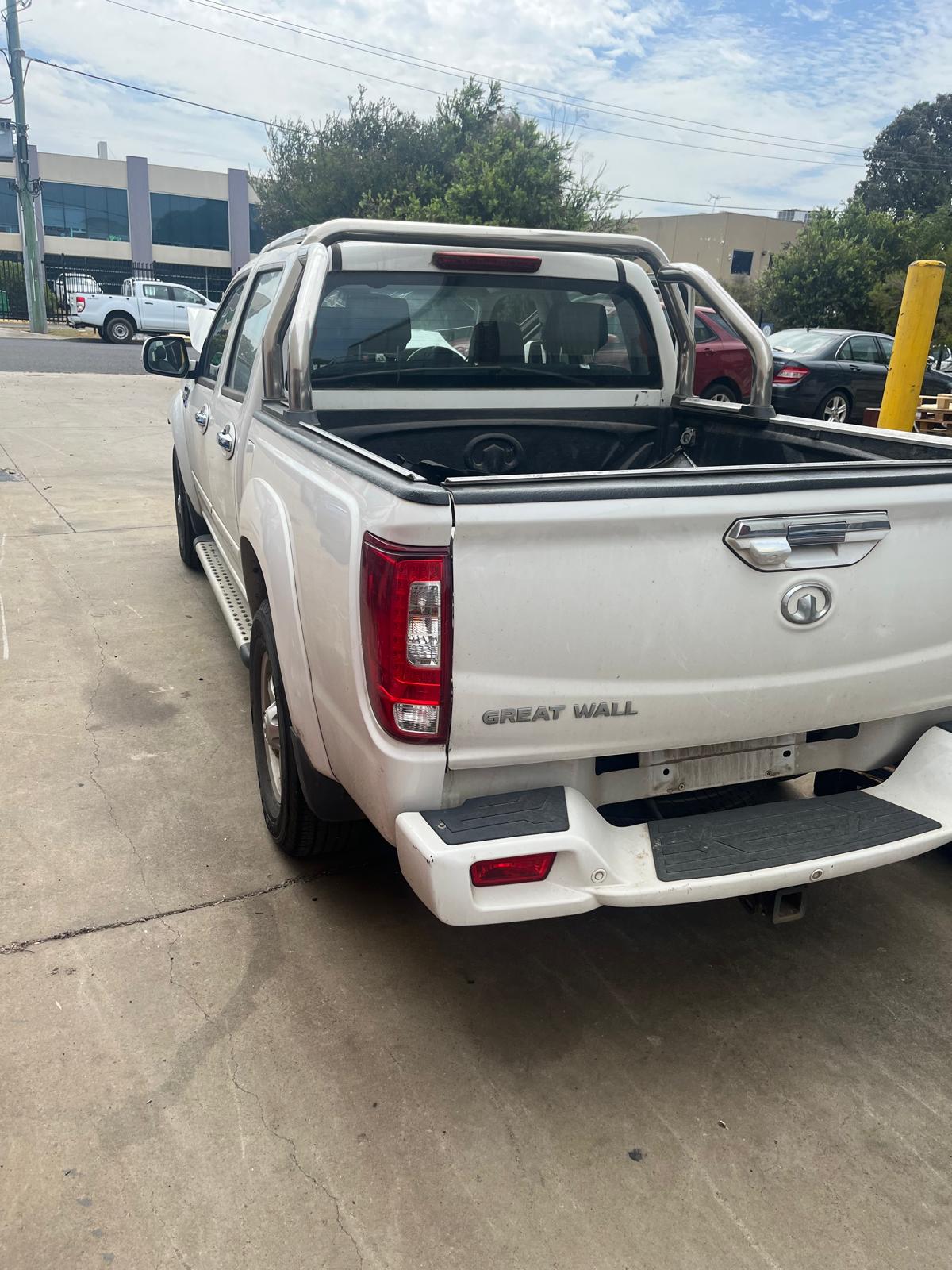 GREAT WALL STEED 2.4 2019 white - Ute Back - AU-219-GR-1-P-P
