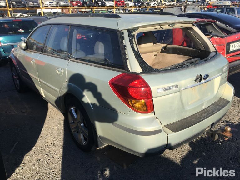 SUBARU OUTBACK BP 2006 green - Left Front Door - AU-219-SU-7LP-D-A