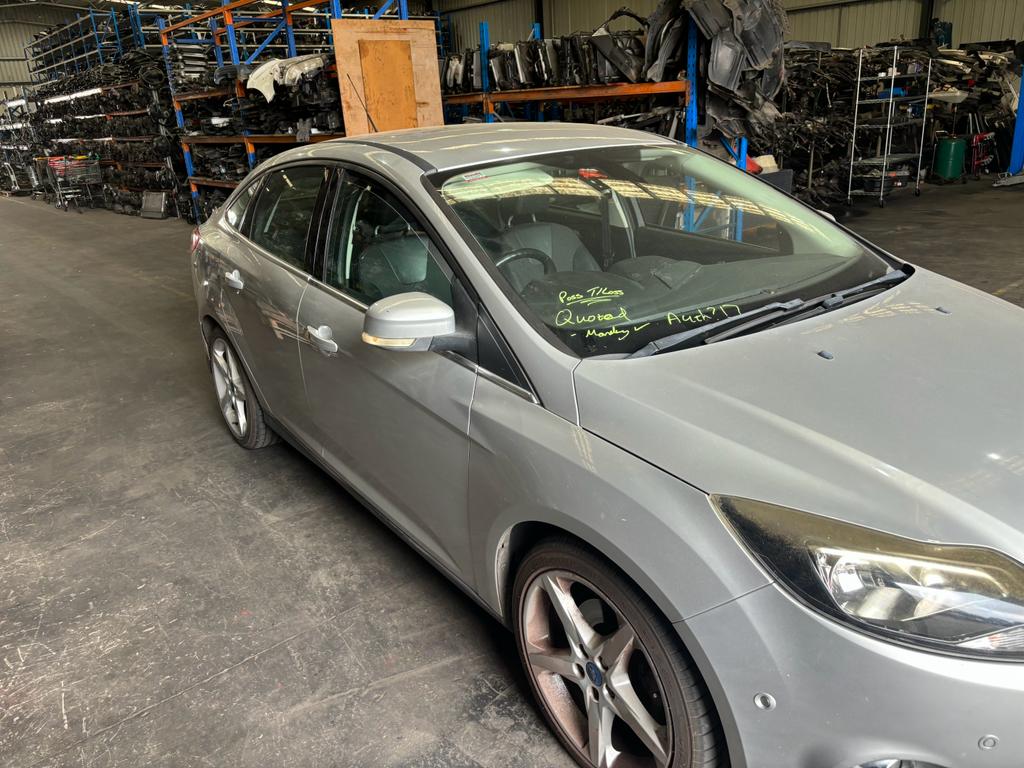 FORD FOCUS LW 2011 silver - Right Rear Door - AU-219-FO-31LP-D-D