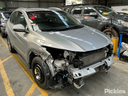 HONDA HR-V Wagon (RU) 1.8 (RU58) 2015 silver - Throttle Body - AU-219-HO-11-F-S