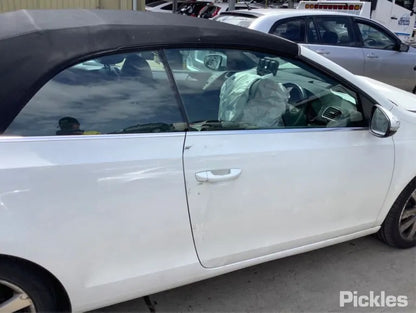VOLKSWAGEN GOLF Mk6 Convertible 2011 white - Left Front Door - AU-219-VW-2LP-D-A
