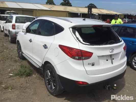 HYUNDAI IX35 LM 2015 white - Left Rear Door - AU-219-HY-25LP-D-C