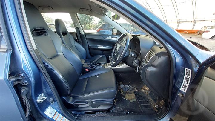 SUBARU IMPREZA Sedan (GE, GV) 2.0 i AWD (GE7) 2010 blue - Left Front Hub Assembly - AU-219-SU-34-T-A
