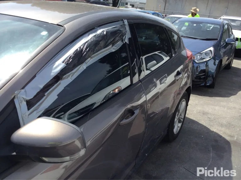 FORD FOCUS LW 2014 grey - Right Front Door - AU-219-FO-11LP-D-B