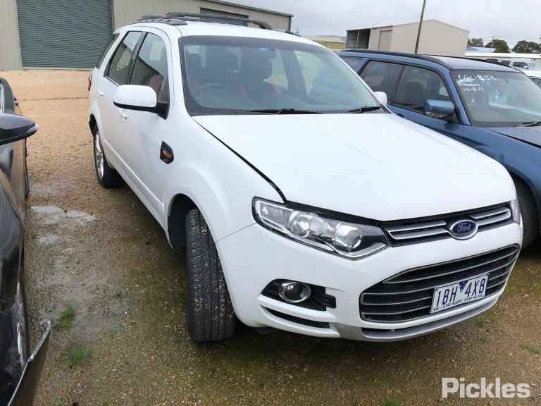 FORD TERRITORY SZ 2012 white - Right Front Door - AU-219-FO-34LP-D-B
