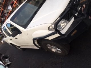 NISSAN NAVARA D40 2008 white - Left Rear Door - AU-219-NI-26LP-D-C