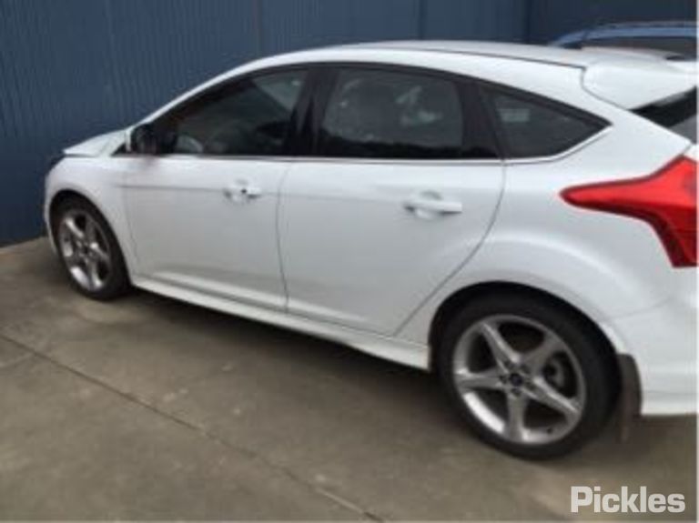 FORD FOCUS LW 2014 white - Right Rear Door - AU-219-FO-14LP-D-D