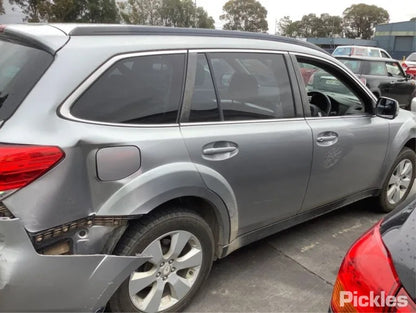 SUBARU OUTBACK BR 2010 silver - Left Front Door - AU-219-SU-15LP-D-A