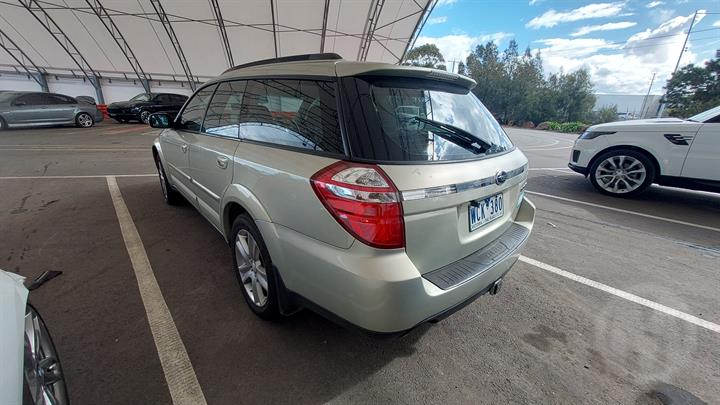 SUBARU OUTBACK BP 2006 green - Right Front Door - AU-219-SU-26LP-D-B