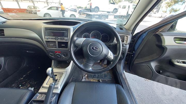 SUBARU IMPREZA Sedan (GE, GV) 2.0 i AWD (GE7) 2010 blue - Left Rear Hub Assembly - AU-219-SU-34-U-A