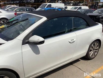 VOLKSWAGEN GOLF Mk6 Convertible 2011 white - Left Front Door - AU-219-VW-2LP-D-A
