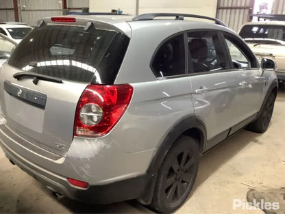 HOLDEN CAPTIVA CG 2010 silver - Right Front Door - AU-219-HL-79LP-D-B