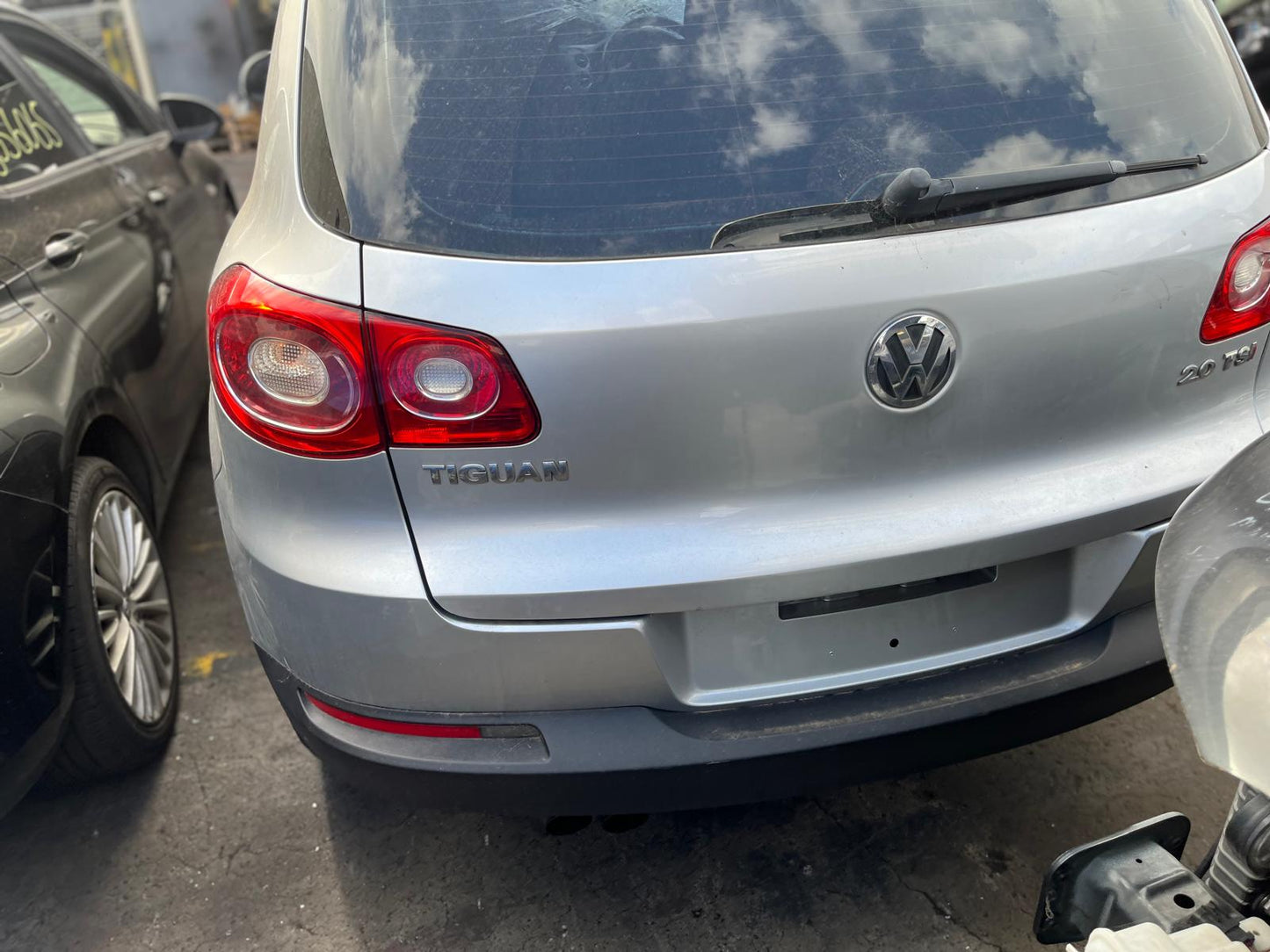 VW TIGUAN (5N_) 2.0 TDI 4motion 2009 silver - Flasher/Hazard Replay - AU-219-VW-9-V-F