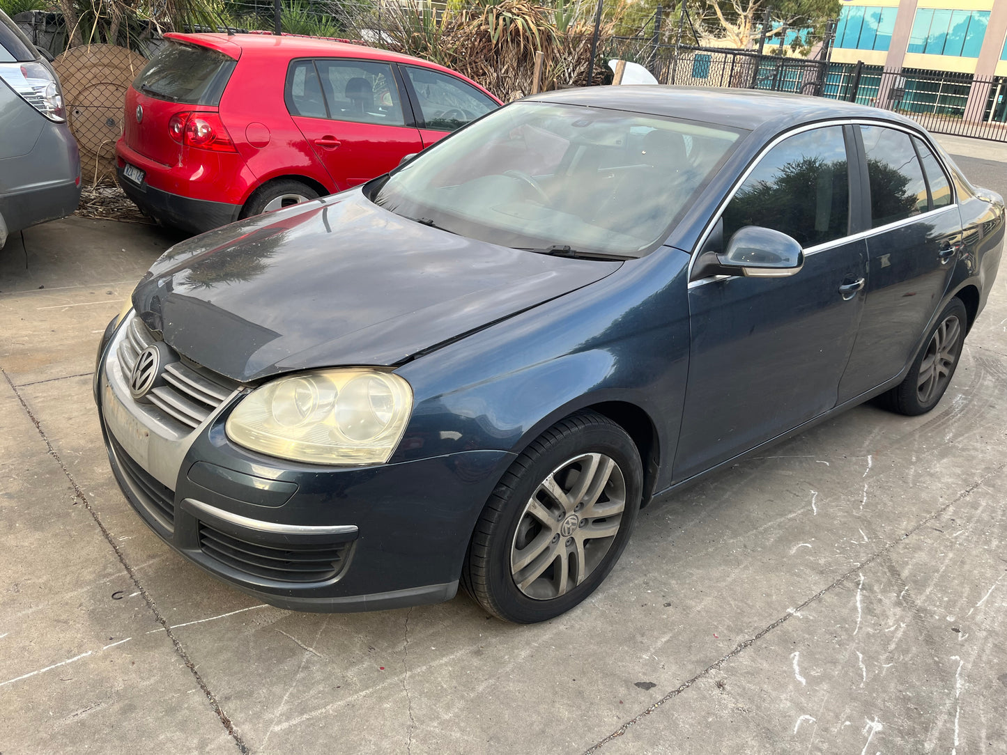 VW JETTA III (1K2) 2.0 FSI 2009 blue - Master Cylinder - AU-219-VW-12-W-R