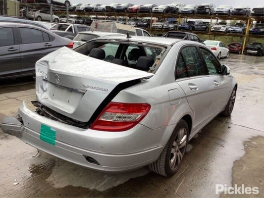 Mercedes-Benz C200 Kompressor W204 (WDD2040412A151803) - Taillight RH