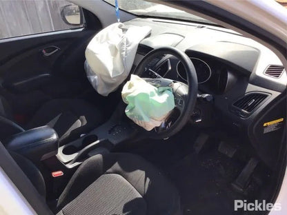 Wrecking/Dismantling Hyundai IX35 LM 2014 2L petrol FWD Auto