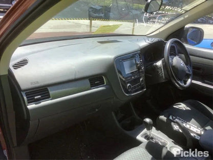 Mitsubishi Outlander ZJ 2013 Diesel 2.3L Auto - Ac Compressor