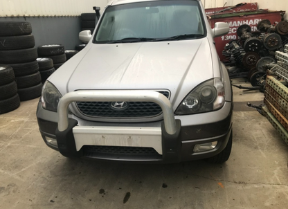 Wrecking/Dismantling Hyundai Terracan 2005 HP 3.5L Auto 4WD Petrol (KMHNM81CR5U170785)