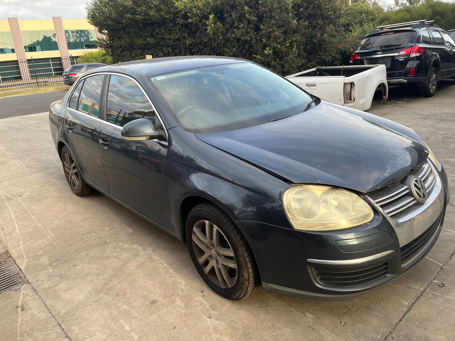 VW JETTA III (1K2) 2.0 FSI 2009 blue - Alternator - AU-219-VW-12-E-A