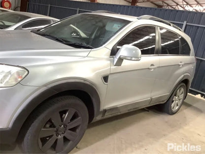 HOLDEN CAPTIVA CG 2010 silver - Right Front Door - AU-219-HL-79LP-D-B