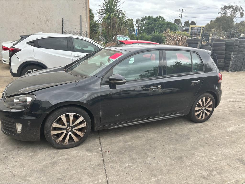 VOLKSWAGEN GOLF Mk6 2011 black - Left Rear Door - AU-219-VW-7LP-D-C