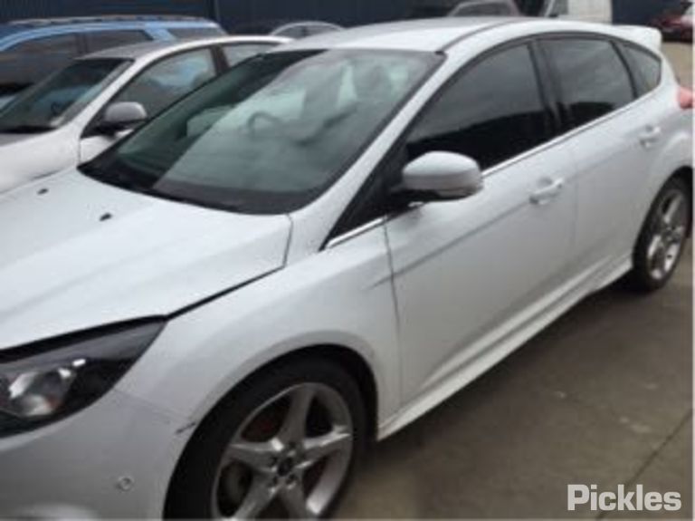 FORD FOCUS LW 2014 white - Right Rear Door - AU-219-FO-14LP-D-D