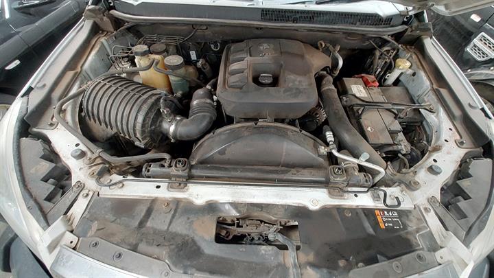 Wrecking/Dismantling Holden Colorado RG 2015 dual cab Ute 2.8L Diesel 4WD Auto white