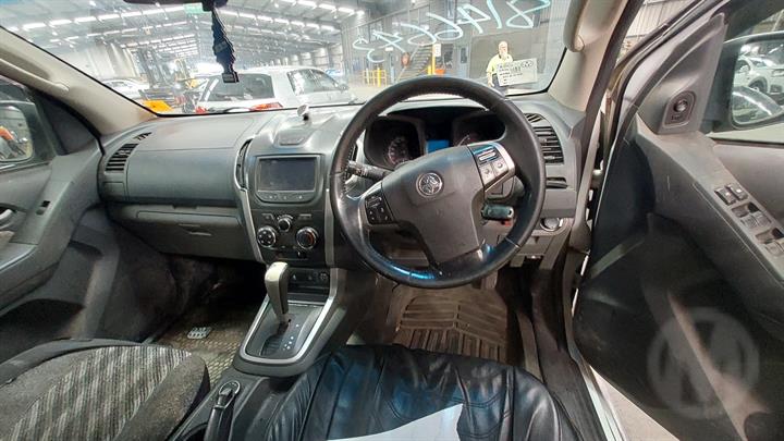 Wrecking/Dismantling Holden Colorado RG 2015 dual cab Ute 2.8L Diesel 4WD Auto white