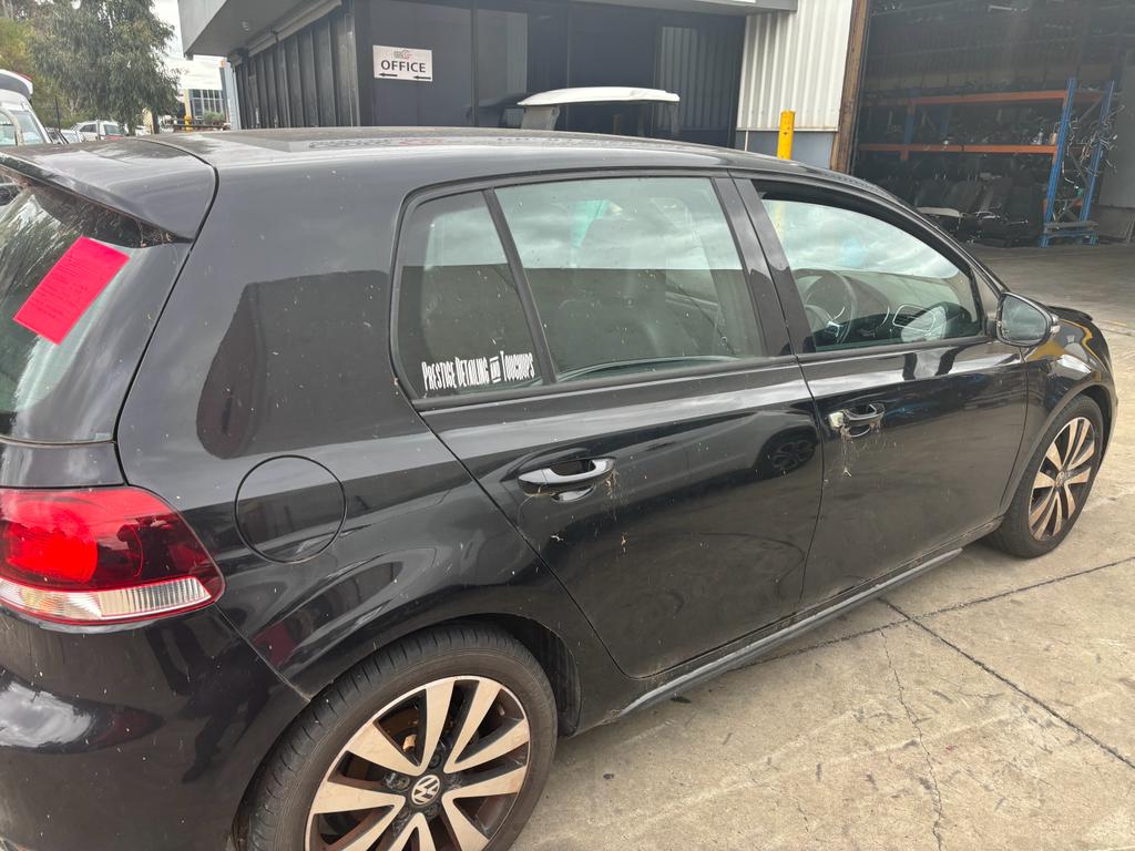 VOLKSWAGEN GOLF Mk6 2011 black - Left Rear Door - AU-219-VW-7LP-D-C