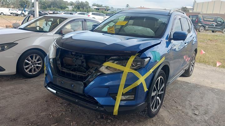 Wrecking/Dismantling Nissan Xtrail TI T32 Blue 2019 2.5L petrol AWD CVT Auto - ACW247