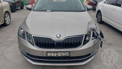 Wrecking/Dismantling Skoda Octavia NE 2018 gold Wagon 1.4L petrol turbo FWD DCT Auto  - ACW264