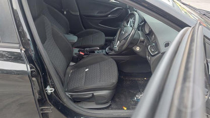 Wrecking/Dismantling HOLDEN ASTRA R BK 2017 hatch Black 1.4L petrol manual - ACW252