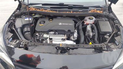 Wrecking/Dismantling HOLDEN ASTRA R BK 2017 hatch Black 1.4L petrol manual - ACW252
