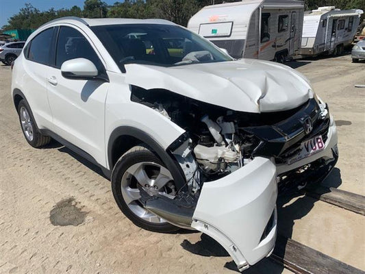 HONDA HR-V RU 2017 white - Right Rear Door - AU-219-HO-8LP-D-D