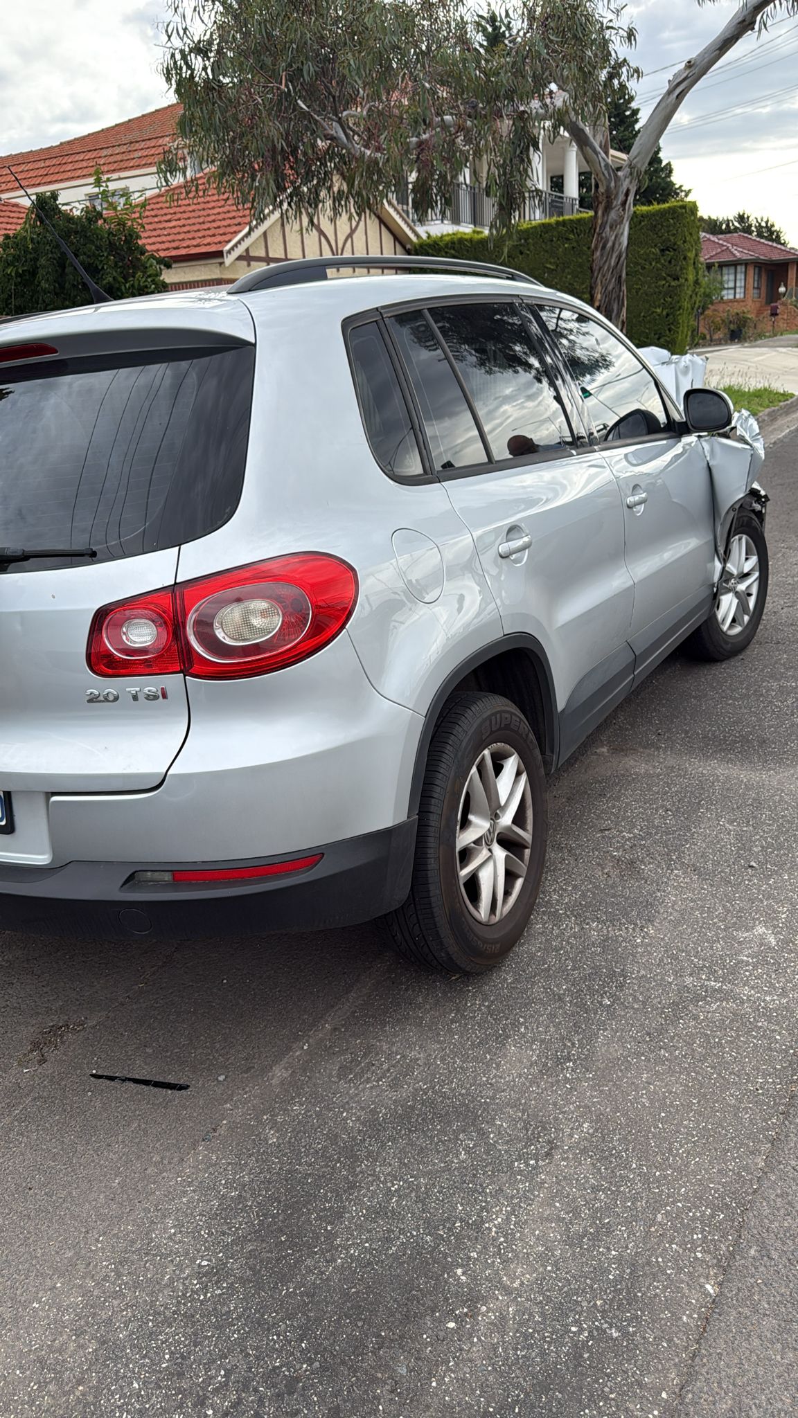 VW TIGUAN (5N_) 2.0 TDI 4motion 2009 silver - Abs Sensor - Lhf - AU-219-VW-9-V-A