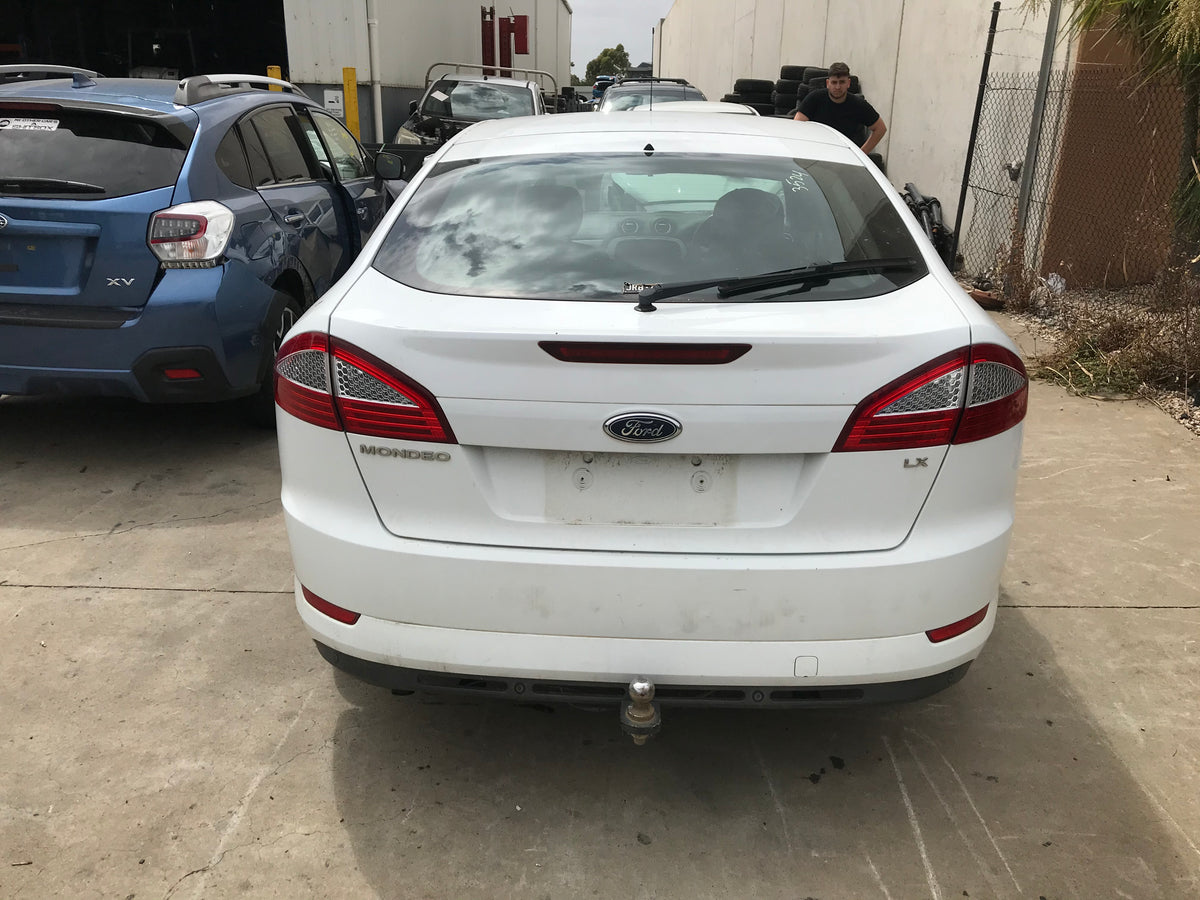 FORD MONDEO MA/MB/MC 2012 white - Right Rear Door - AU-219-FO-5LP-D-D