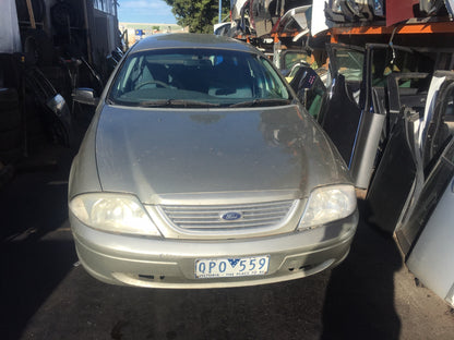 FORD FALCON AU 2001 gold - Left Front Door - AU-219-FO-19LP-D-A