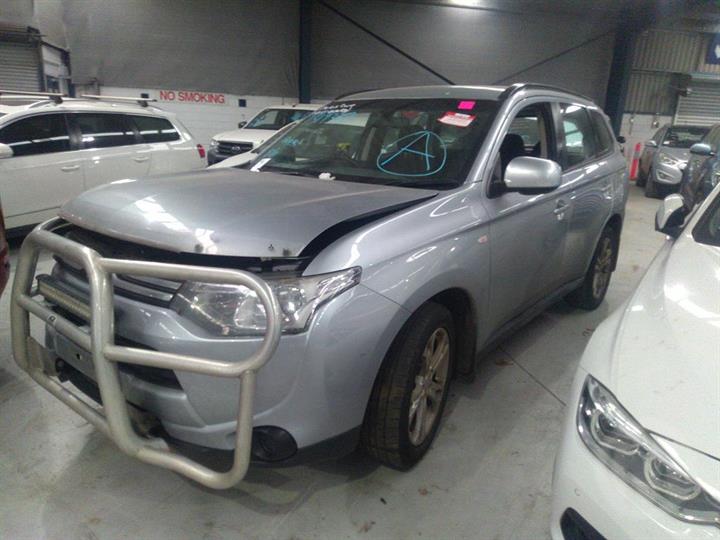 MITSUBISHI OUTLANDER ZJ 2013 silver - Left Rear Door - AU-219-MI-4LP-D-C
