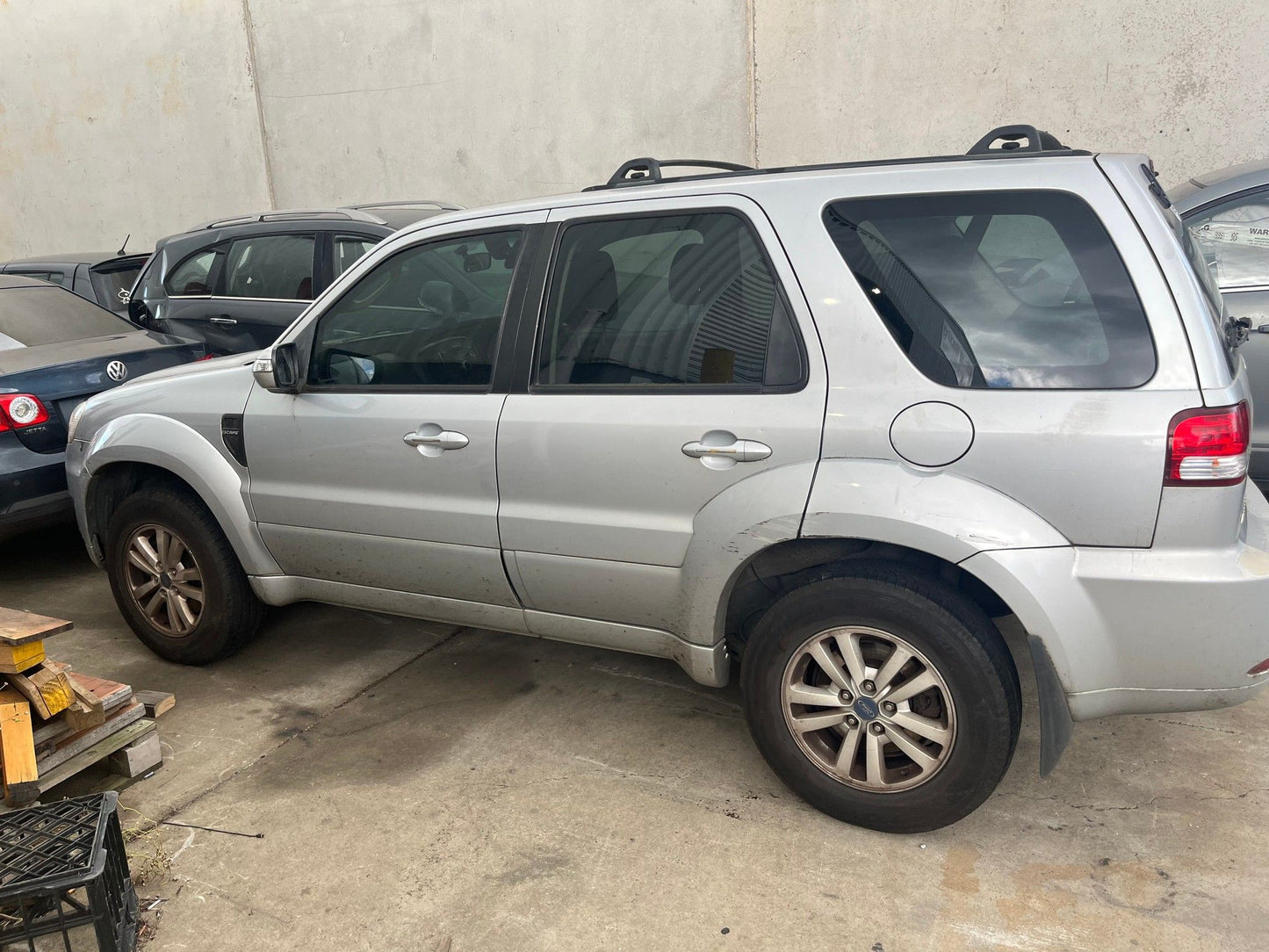 Ford Escape 2008 Zd 2.3l Auto 4wd Petrol - LHR Door Shell ZD000117-LHR-DO