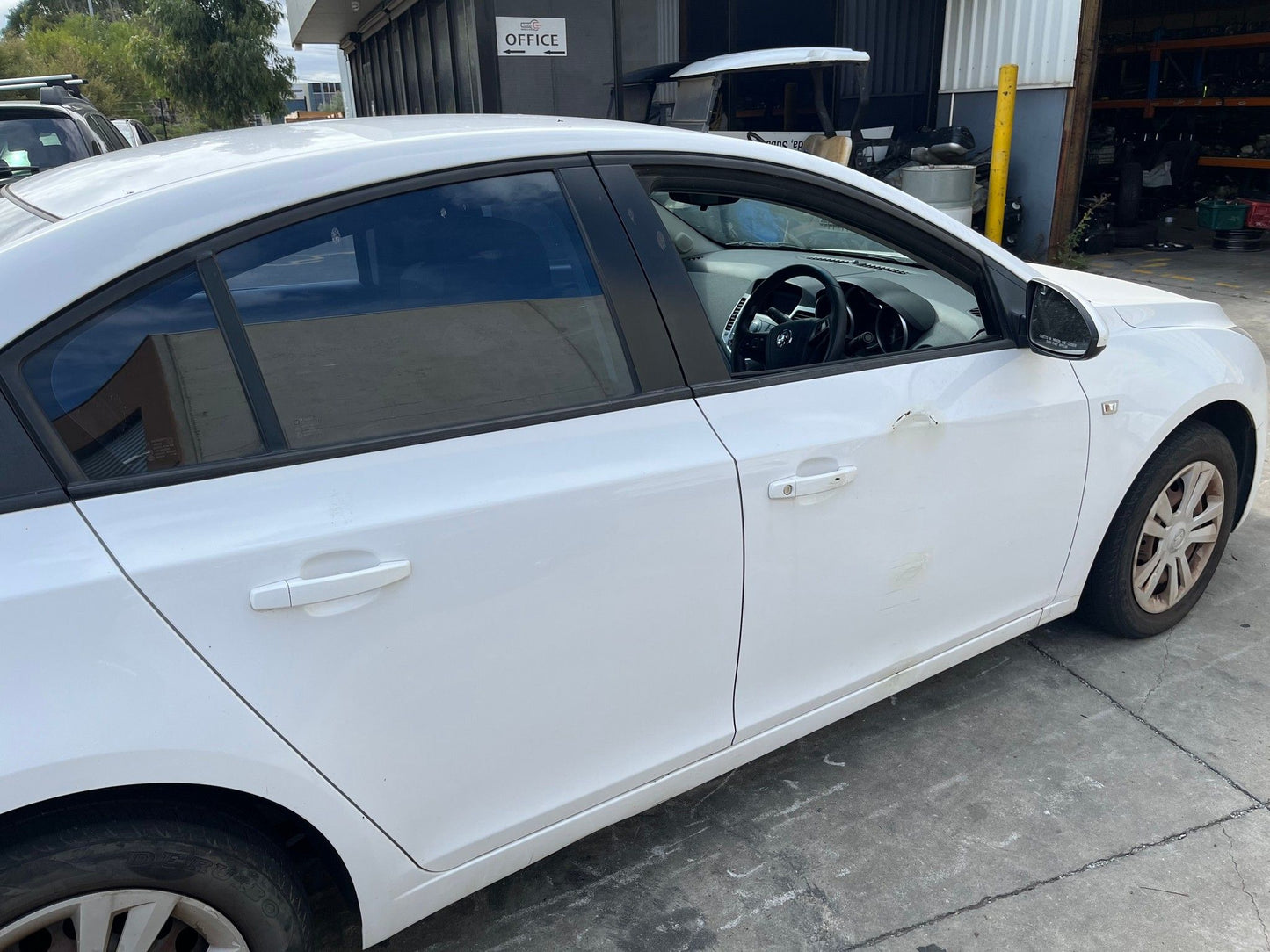 Holden Cruze Jg 2010 Petrol 1.8l Fwd Auto - RHR Door Shell JG513759-RHR-DO