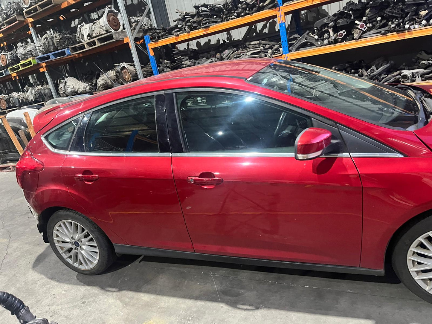 Wrecking/Dismantling Ford Focus LW 2012 hatch Red 2L petrol Auto - ACW254